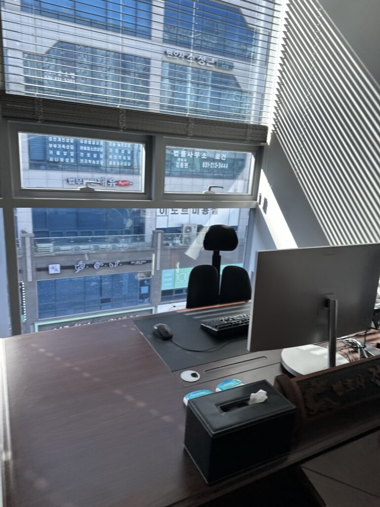 청주 사무실청소 유리창