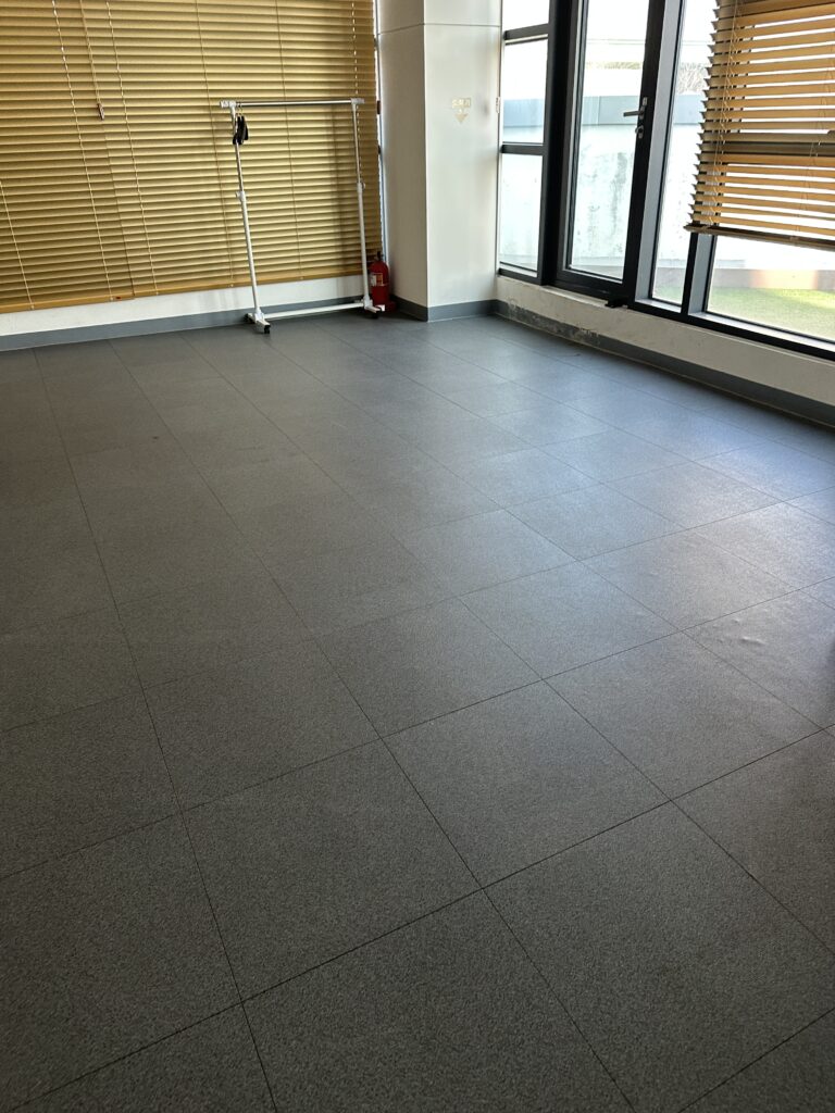 창원 사무실청소 바닥청소