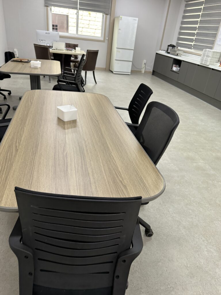 대구 동대구역 사무실청소 회의실, 카펫