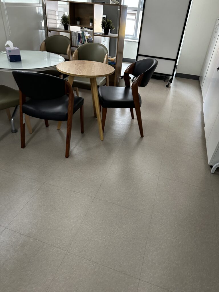 군산 사무실청소 데코타일