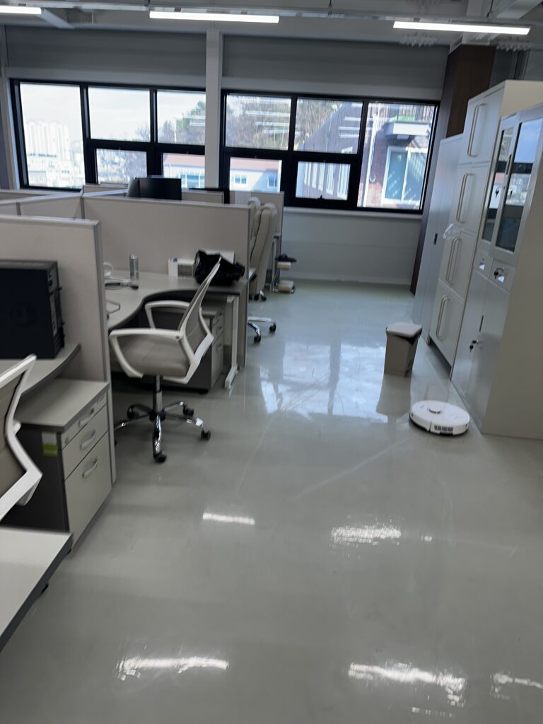 판교 사무실청소 바닥