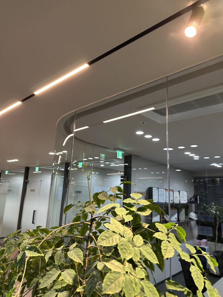 부평 사무실청소 유리창