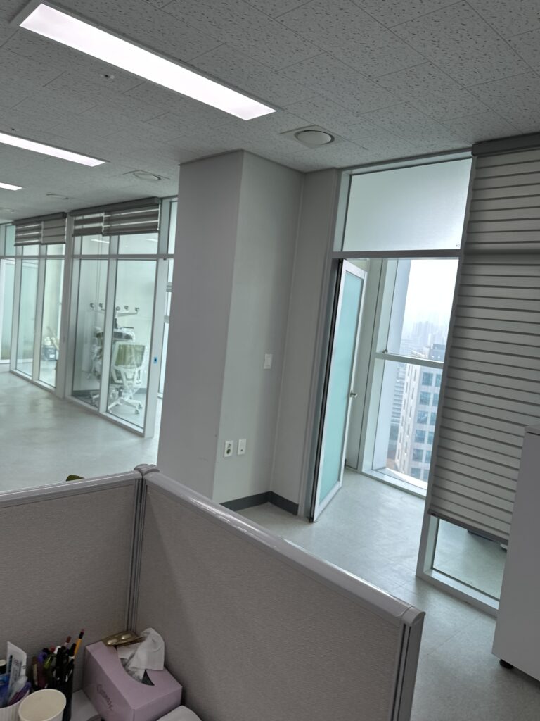 주안동 사무실청소 사무실내부