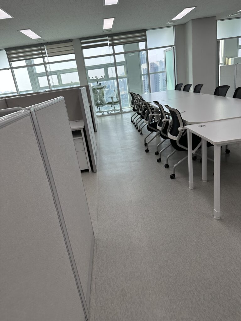 부평 사무실청소 사무실내부