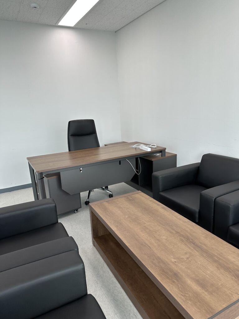 남동구 사무실청소 사무실내부