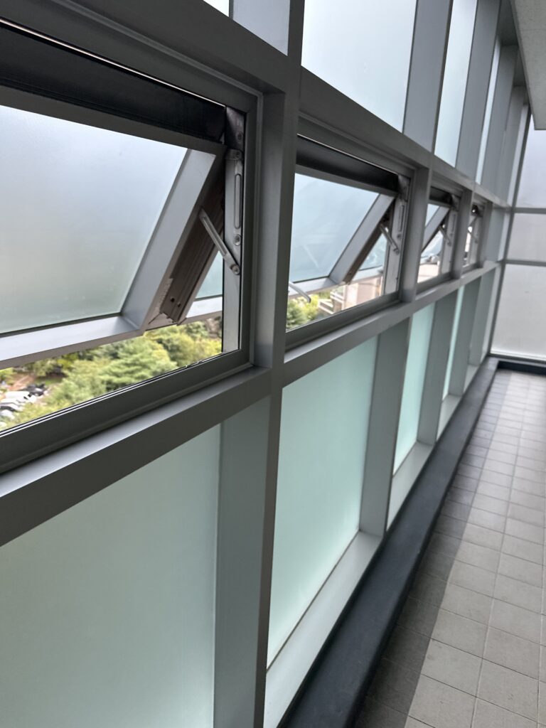 가산 사무실청소 유리창