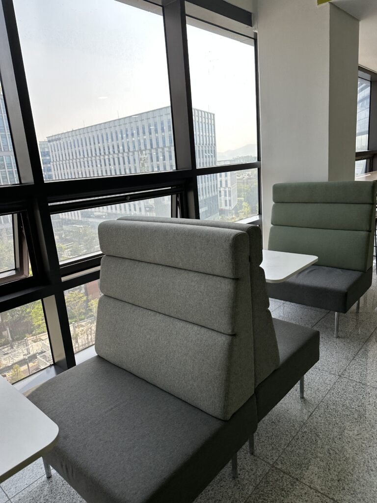 광산구 사무실청소 유리창