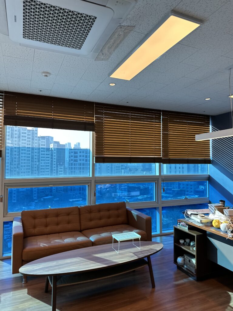 광교 사무실청소 사무실내부