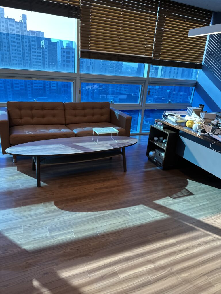 평촌 사무실청소 사무실내부