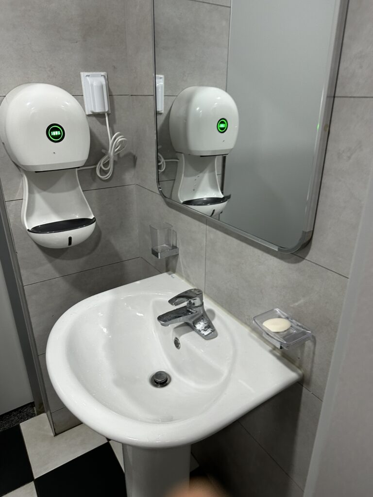 구로 사무실청소 화장실