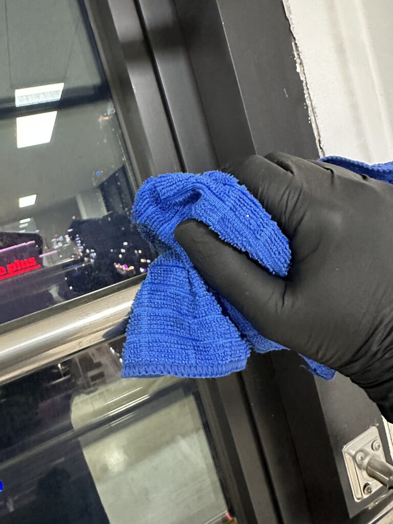 안양 사무실청소 유리창