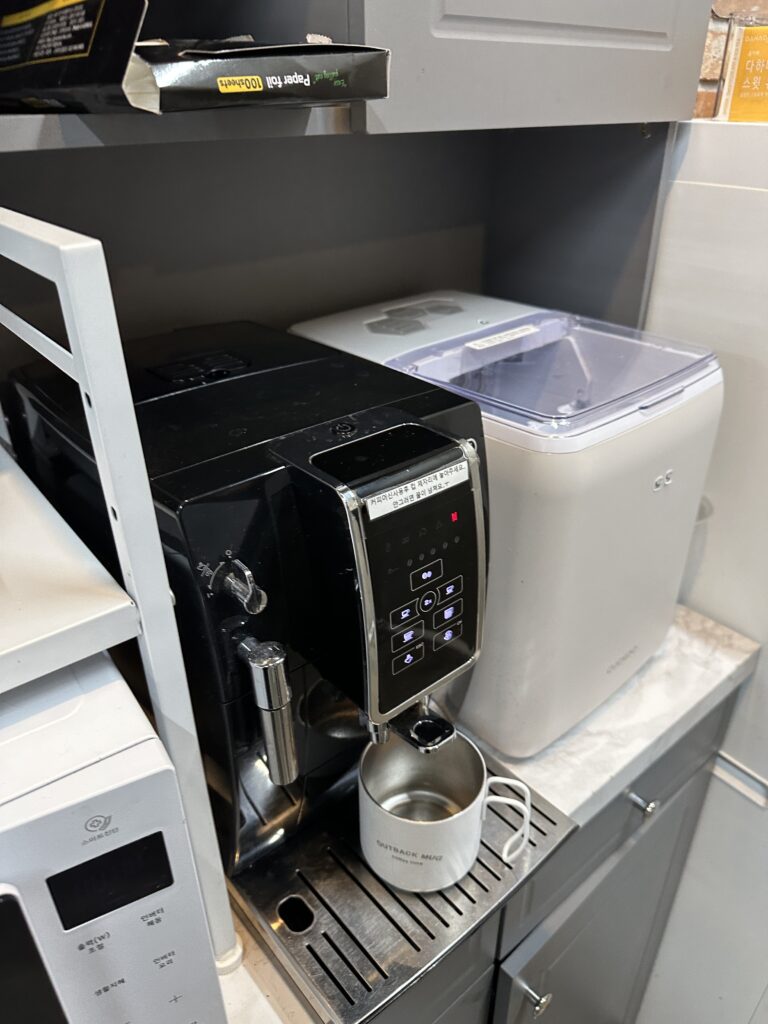 판교 사무실청소 탕비실