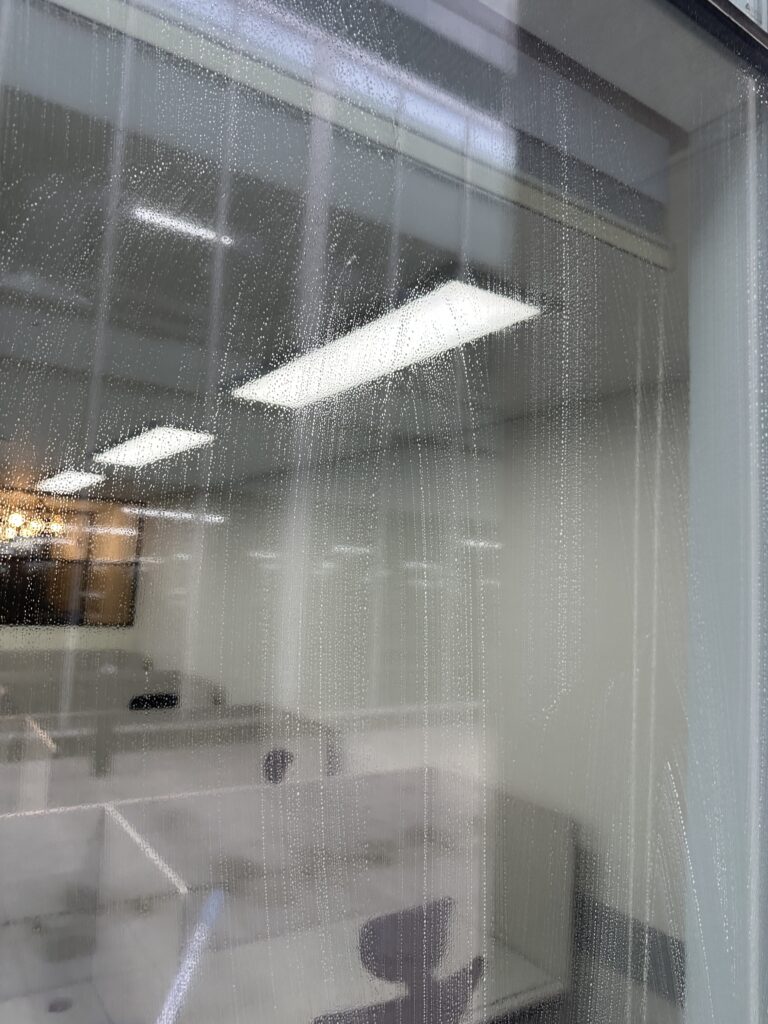 안양 사무실청소 유리창