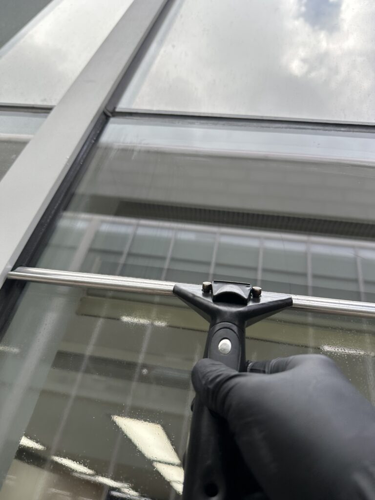 평택 사무실청소 유리창