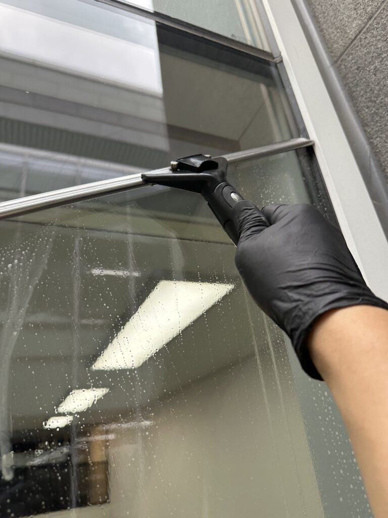 가산 사무실청소 유리창