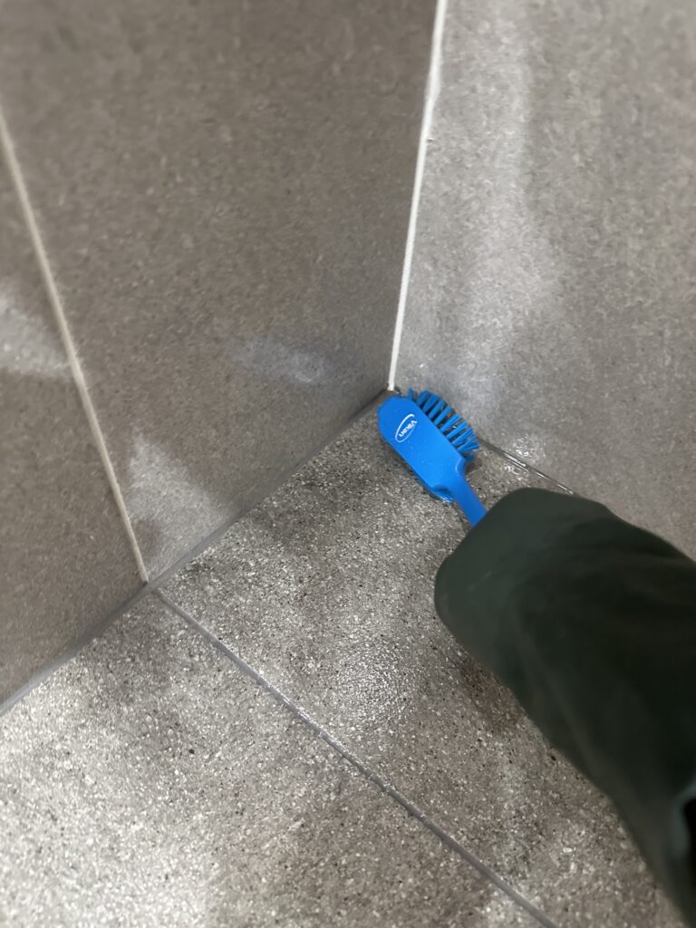 부천 사무실청소 틈새