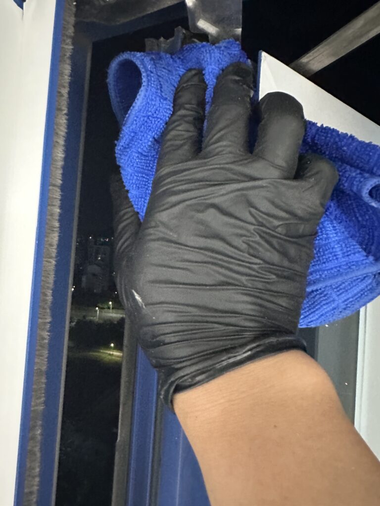 광화문 사무실청소 틈새