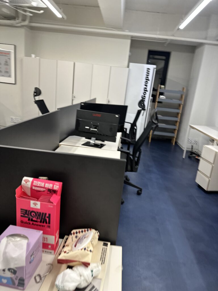 동탄 사무실청소 사무실내부