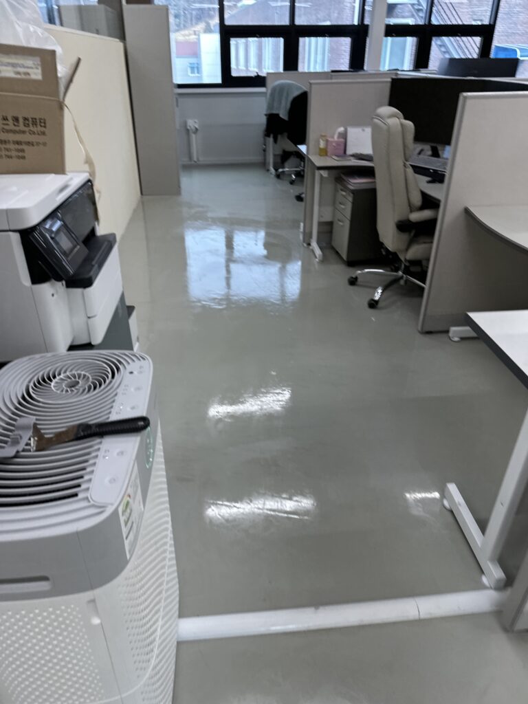 광화문 사무실청소 사무실내부