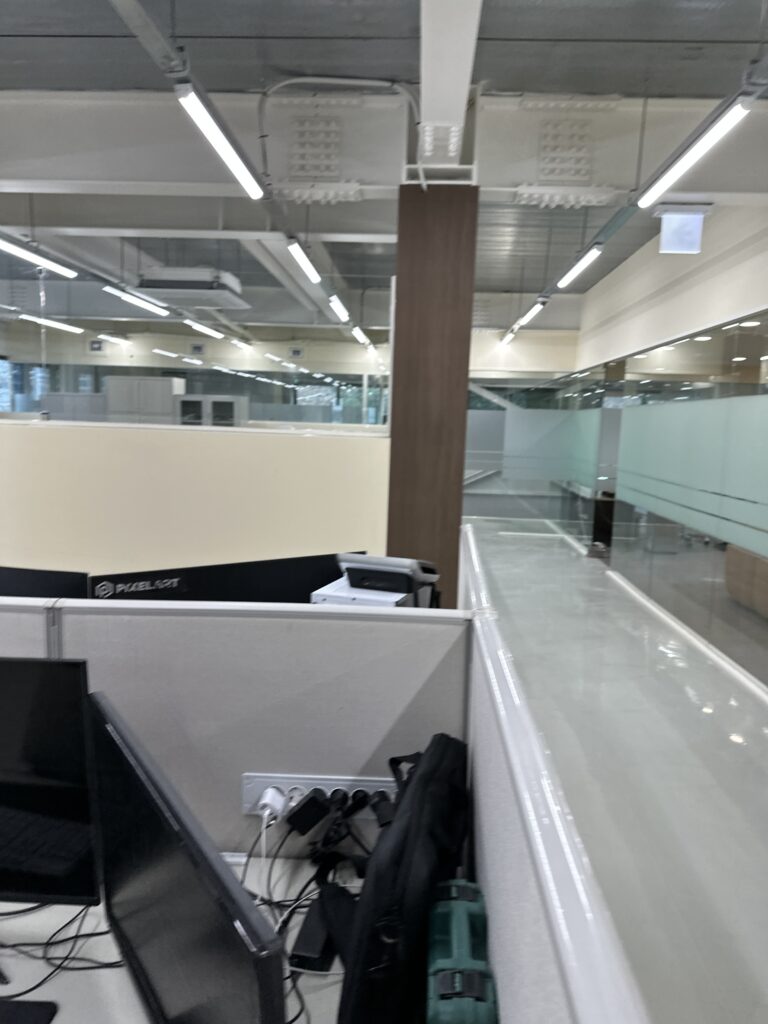 범어 사무실청소 사무실내부