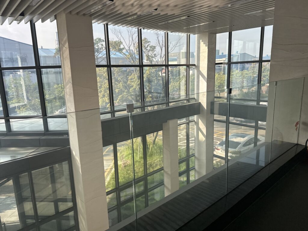 마곡 사무실청소 유리창