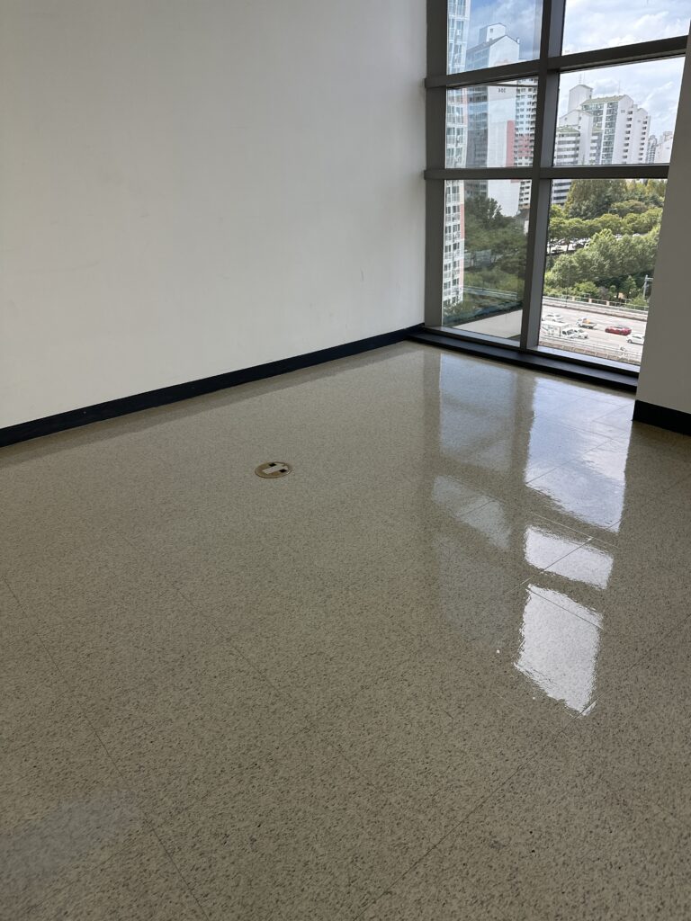 범어 사무실청소 바닥코팅