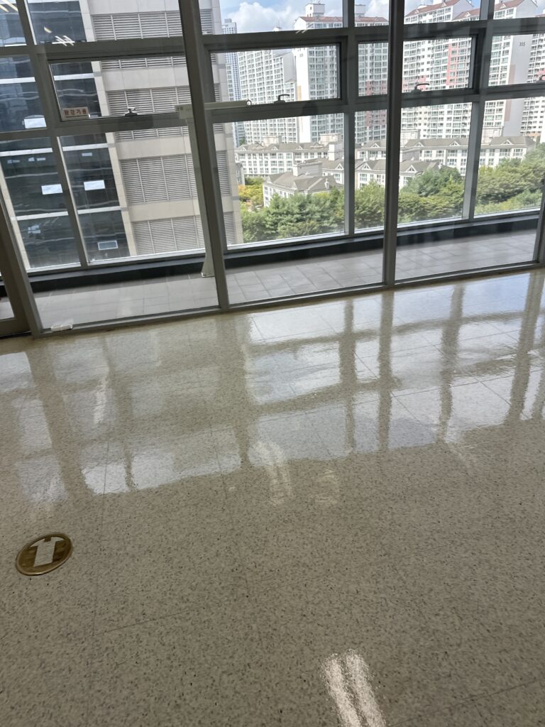 종로 사무실청소 바닥청소