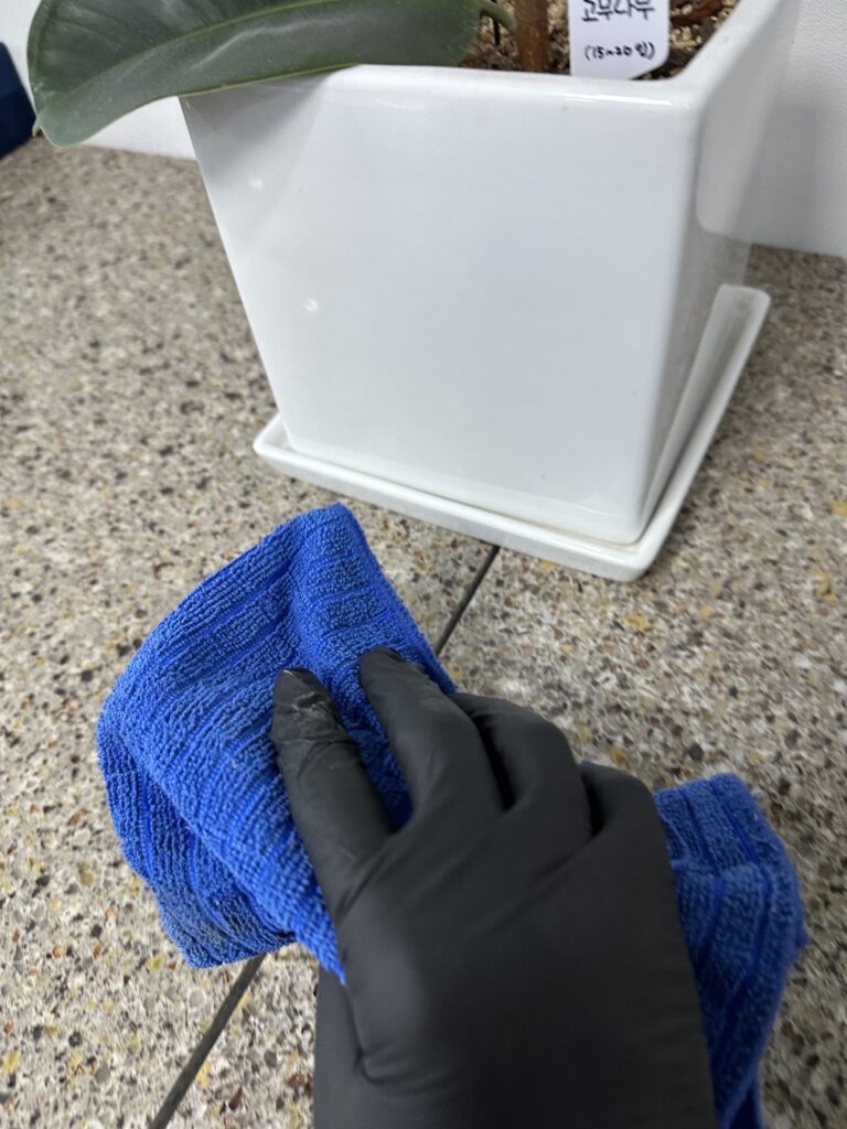 군산 사무실청소 틈새