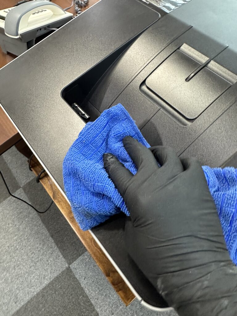 용인 사무실청소 틈새