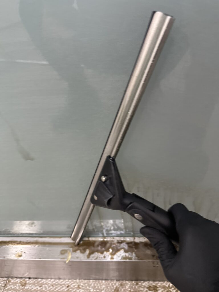 세종 사무실청소 유리창