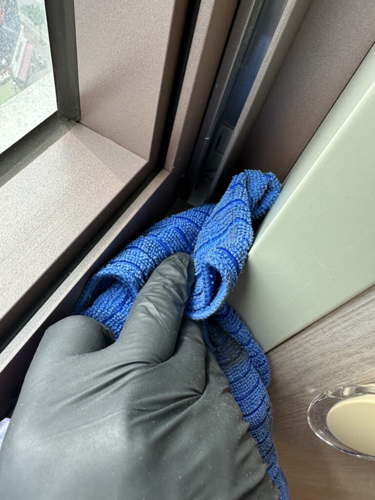 성수동 사무실청소 틈새