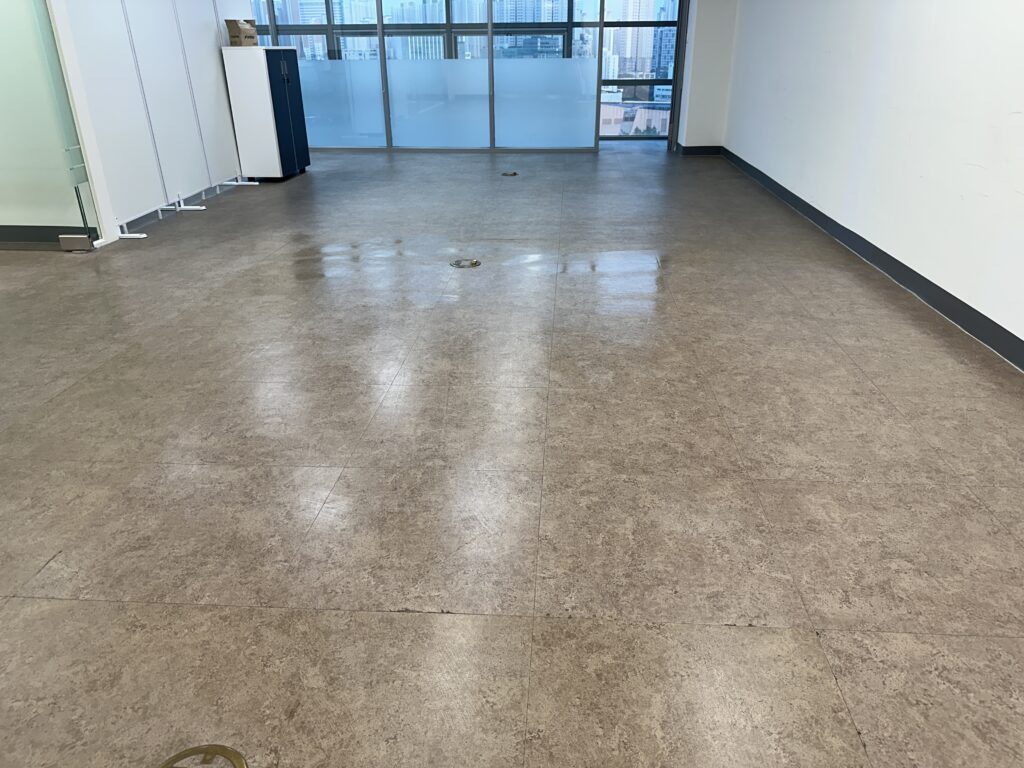 성수동 사무실청소 바닥