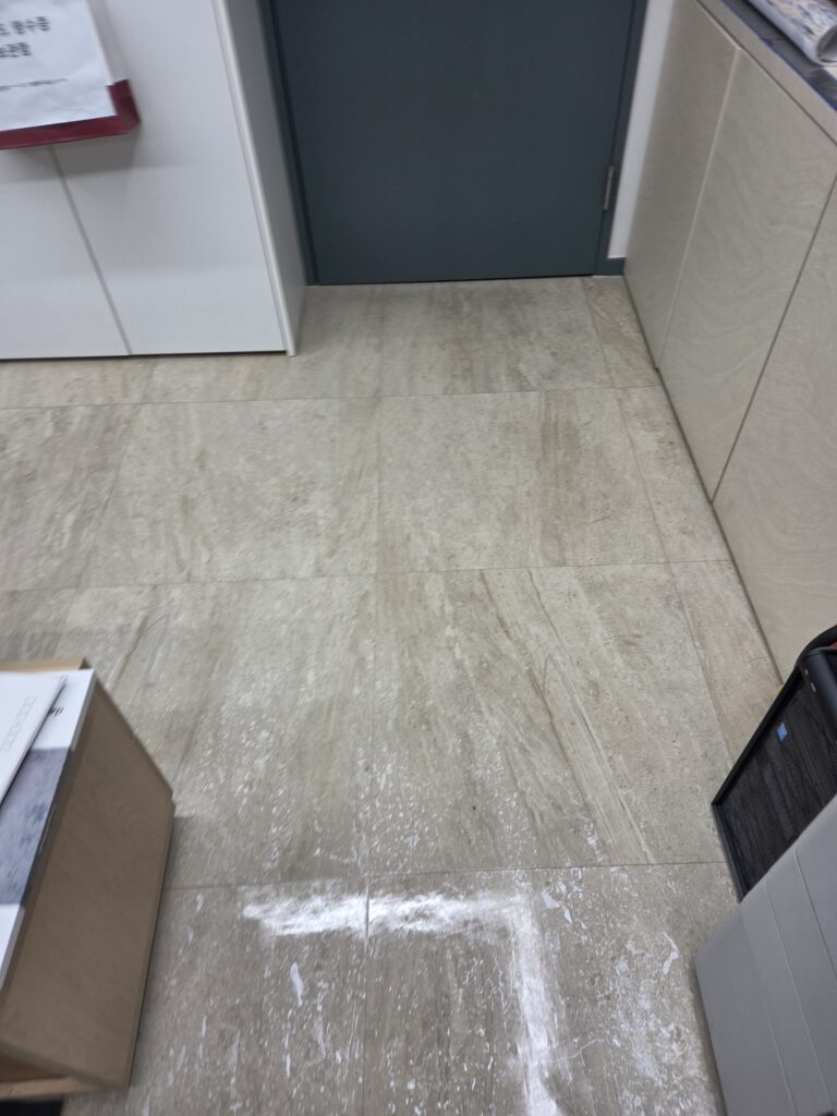 동두천 사무실청소 바닥