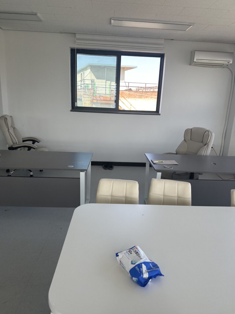 안성 사무실청소 사무실내부