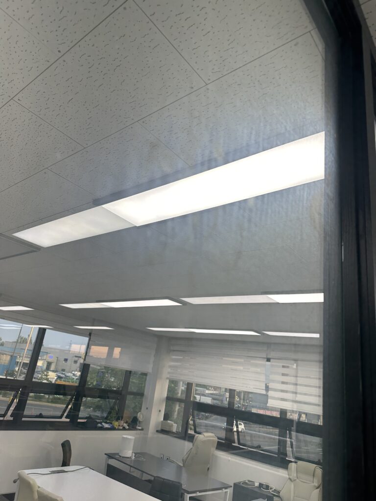 청주 사무실청소 유리창