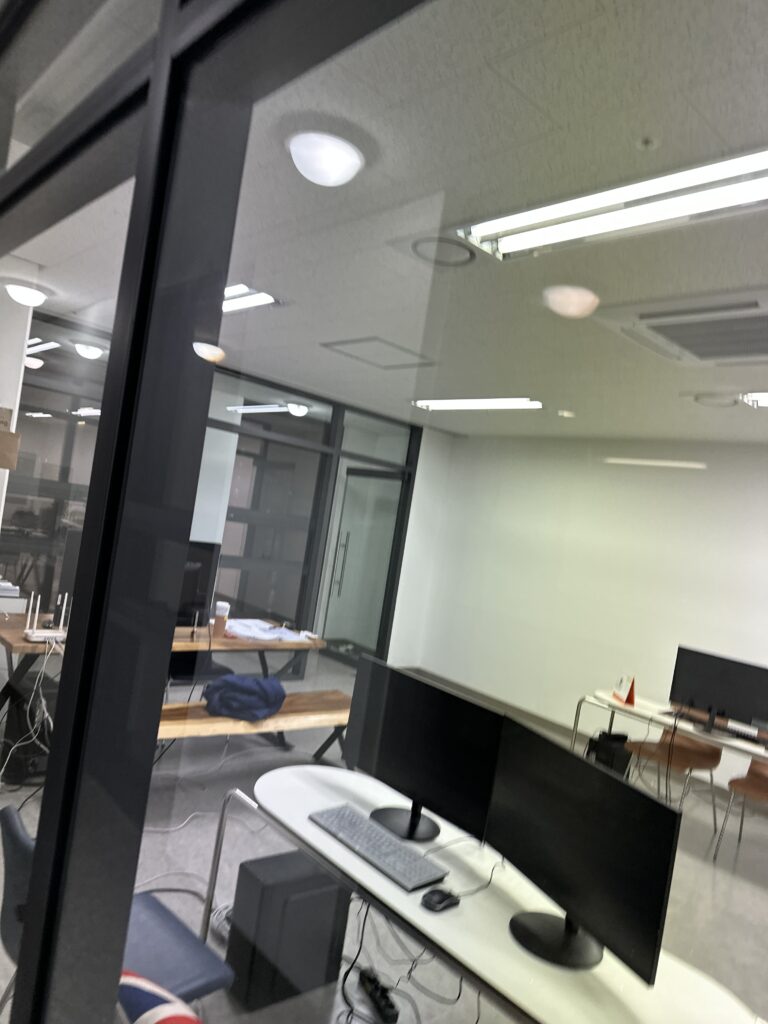 진천 사무실청소 유리창