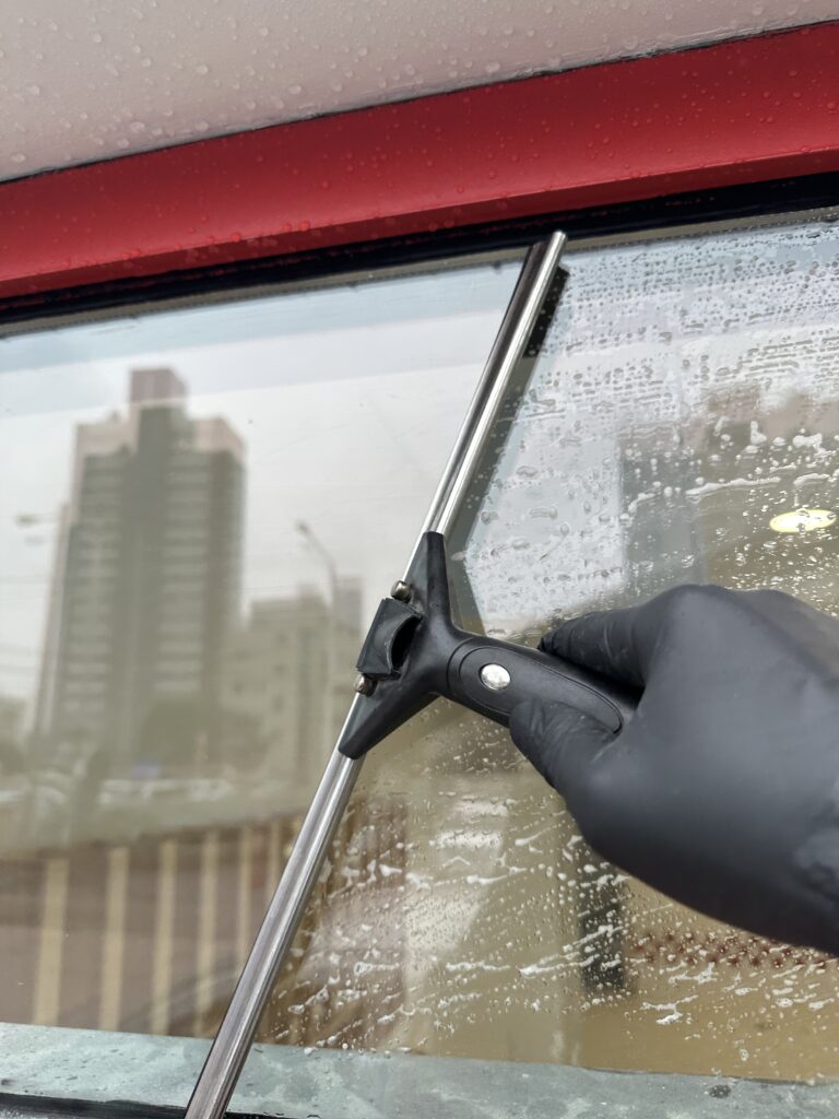 동두천 사무실청소 유리창