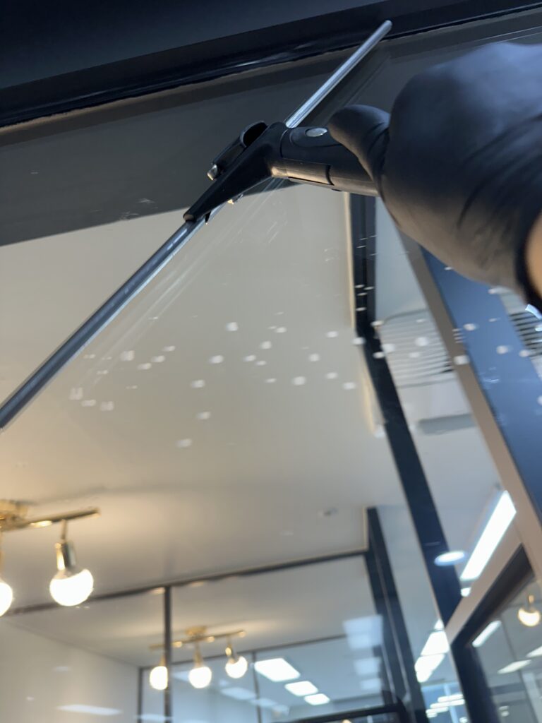 안성 사무실청소 유리창