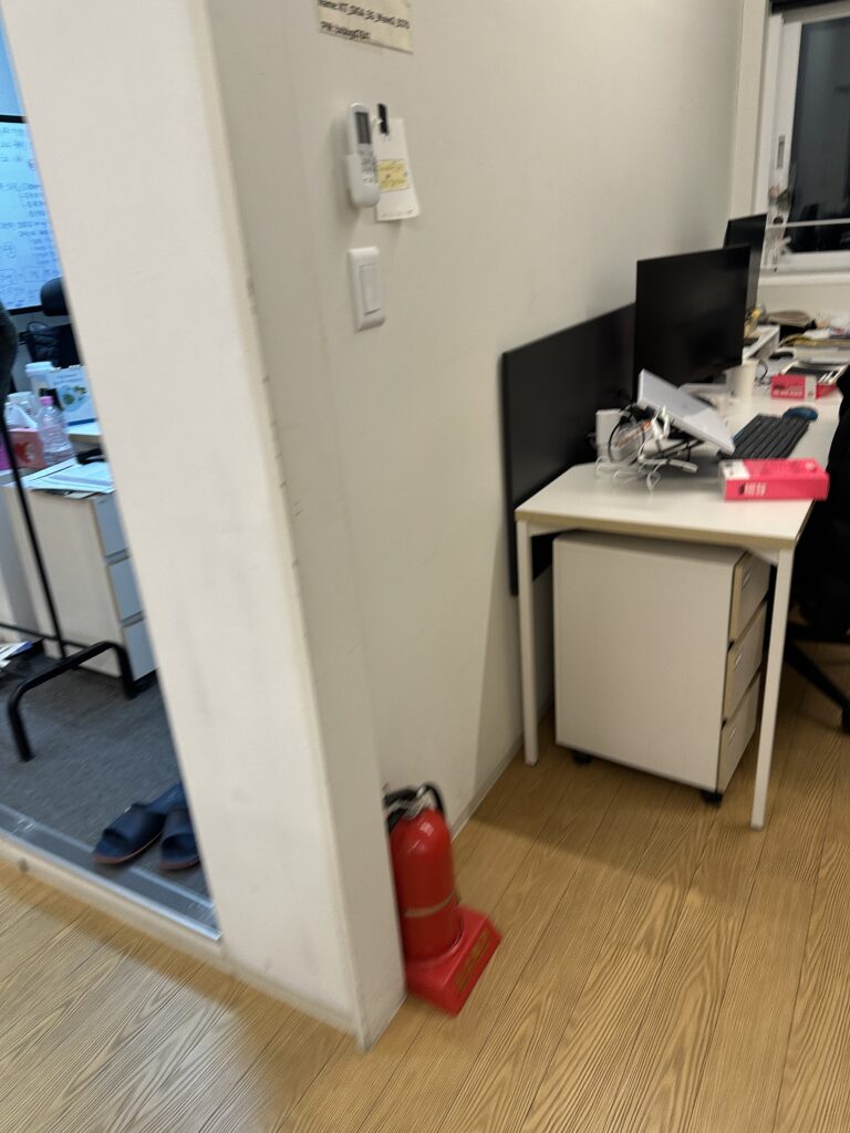 김천 사무실청소 사무실내부