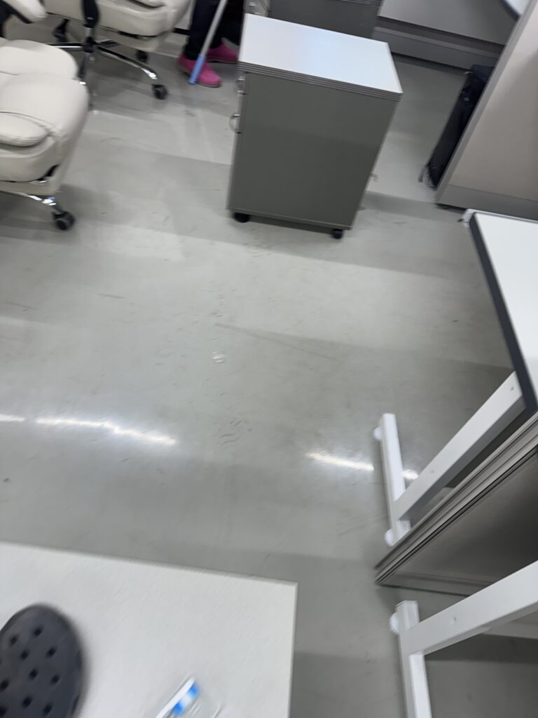 안산 사무실청소 사무실내부