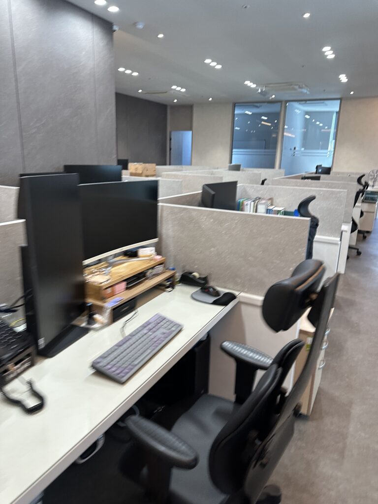 교대 사무실청소 사무실내부