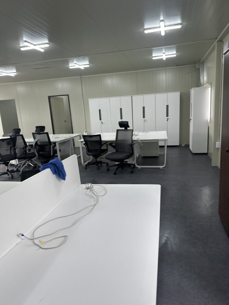 교대 사무실청소 사무실내부