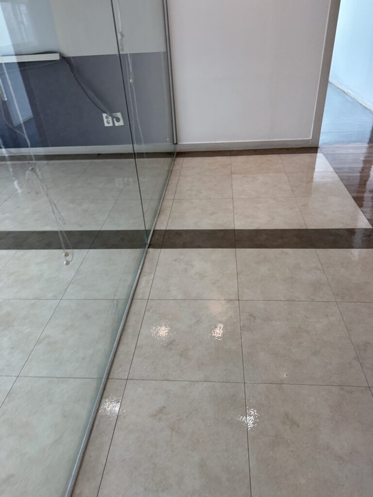 교대 사무실청소 베란다