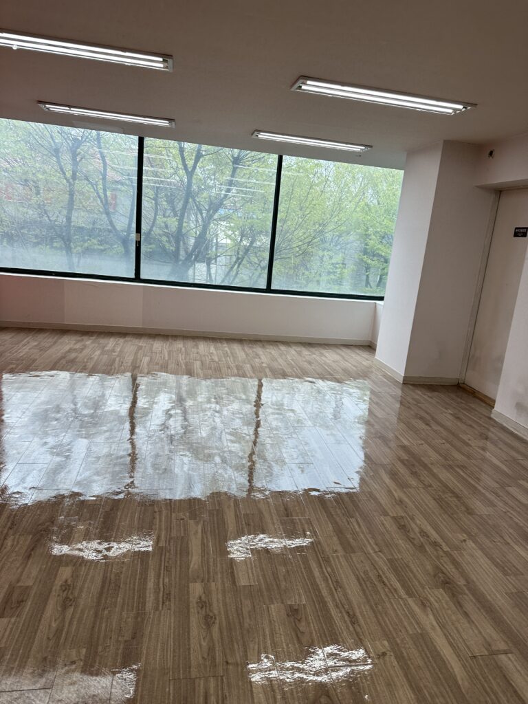 논현 사무실청소 바닥