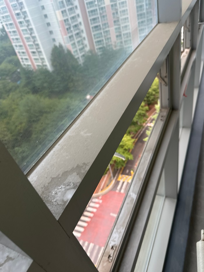 가산 사무실청소 유리창