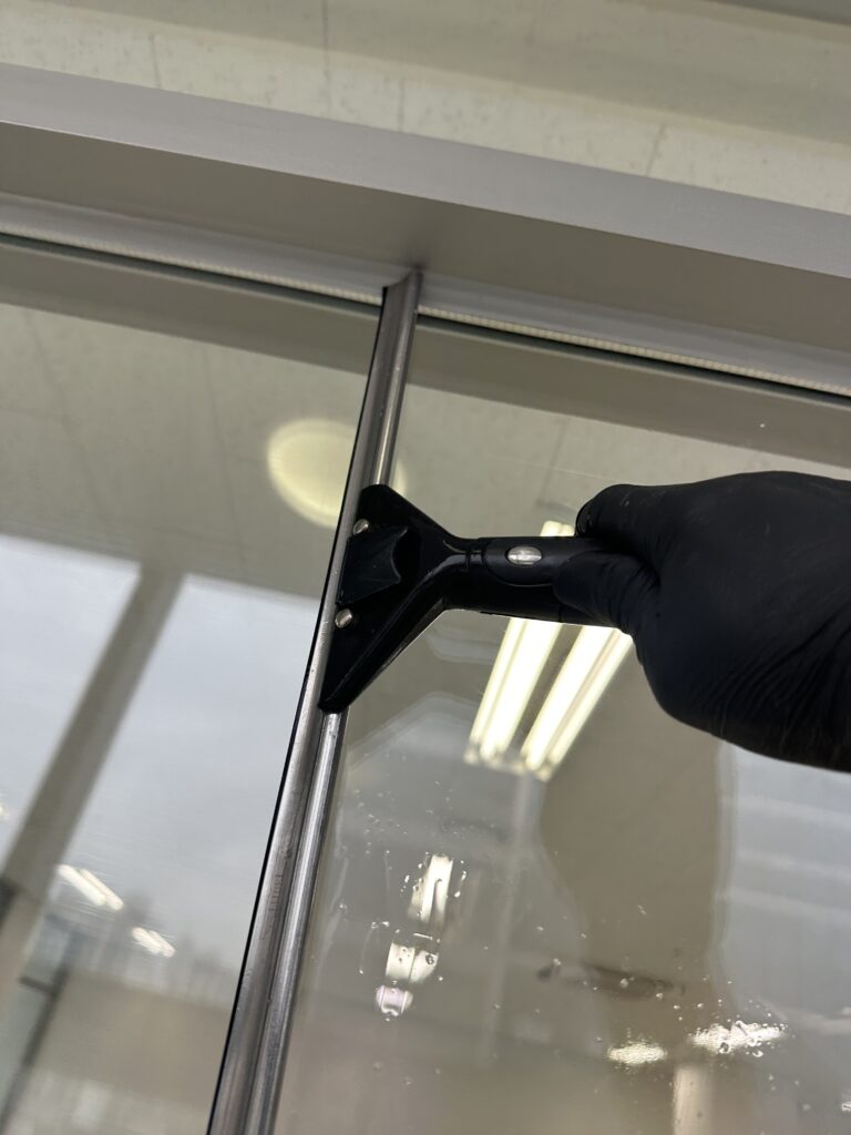 부천 사무실청소 유리창