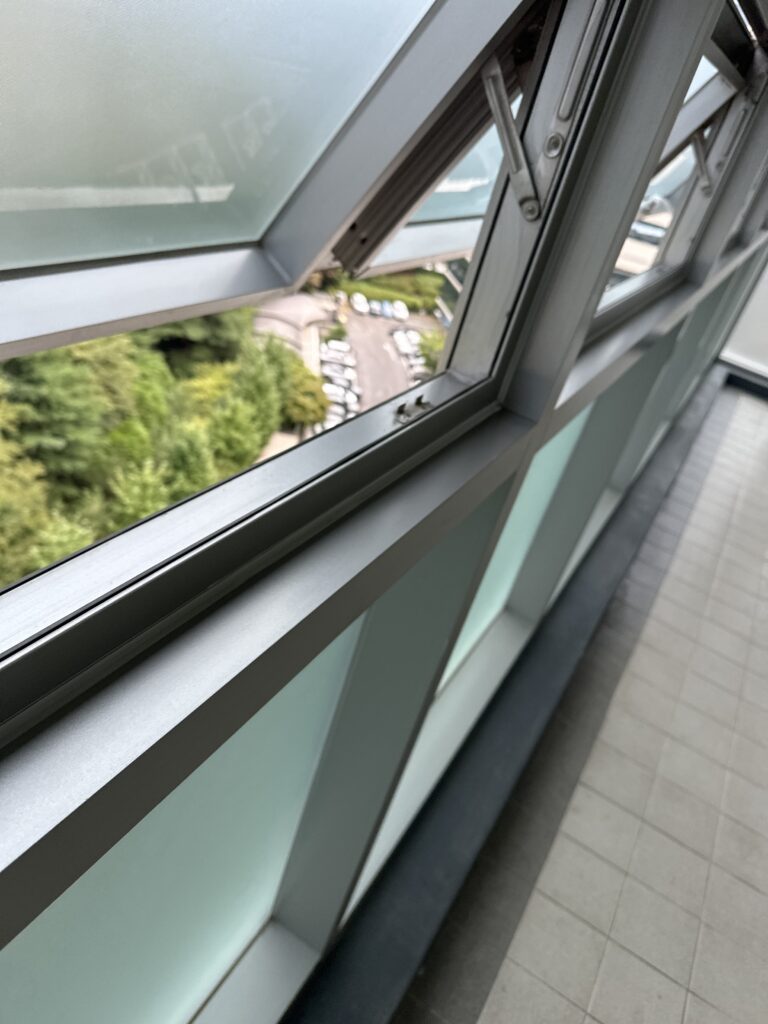 의왕 사무실청소 유리창