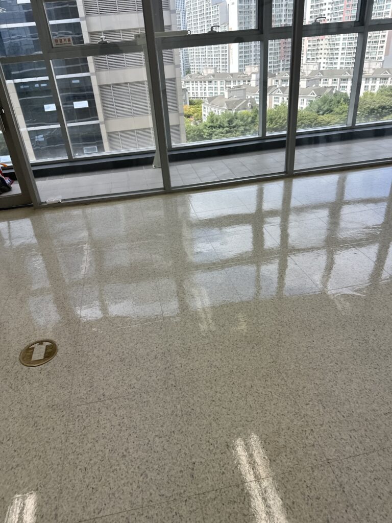 대전 사무실청소 유리창