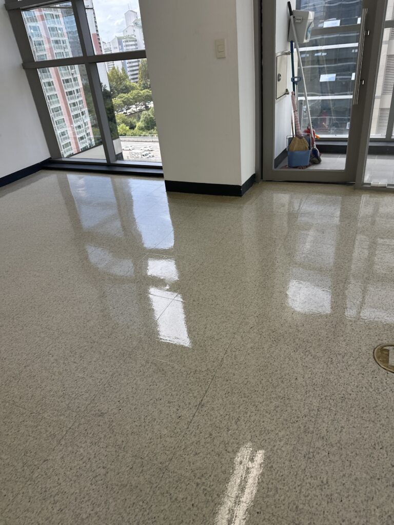동성로 사무실청소 바닥
