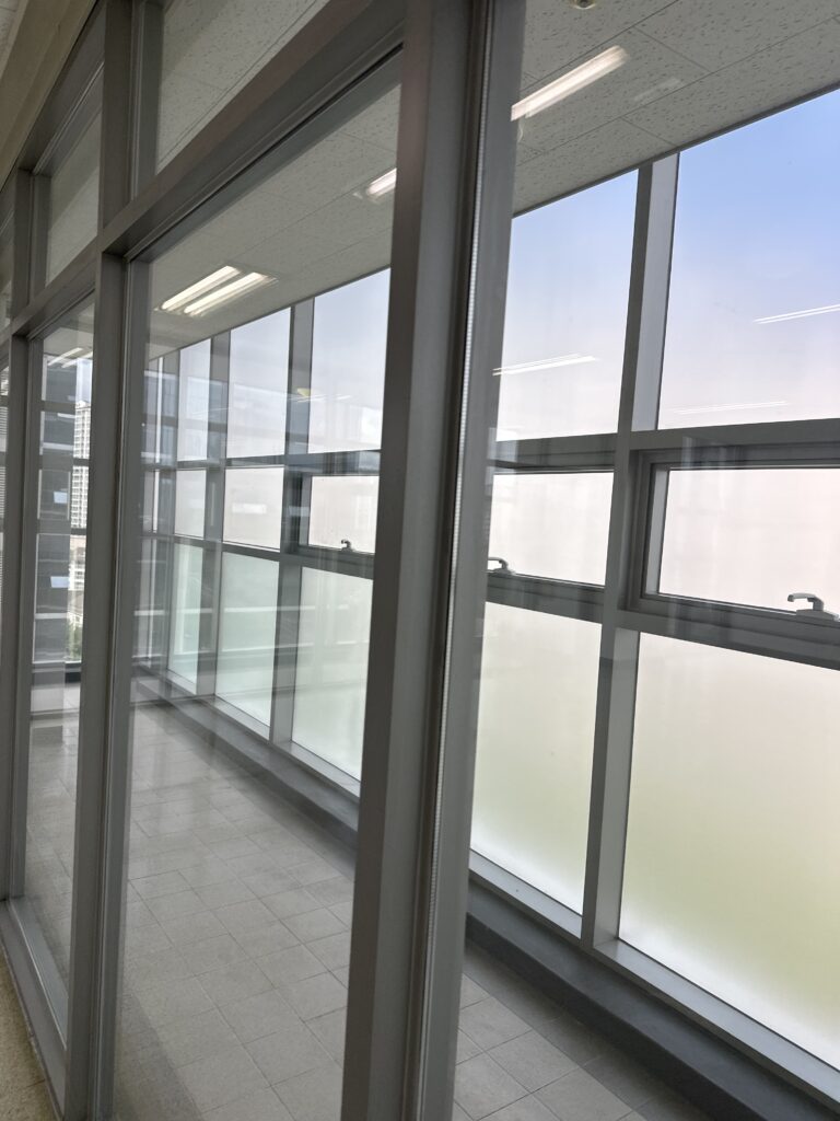 범어 사무실청소 유리창